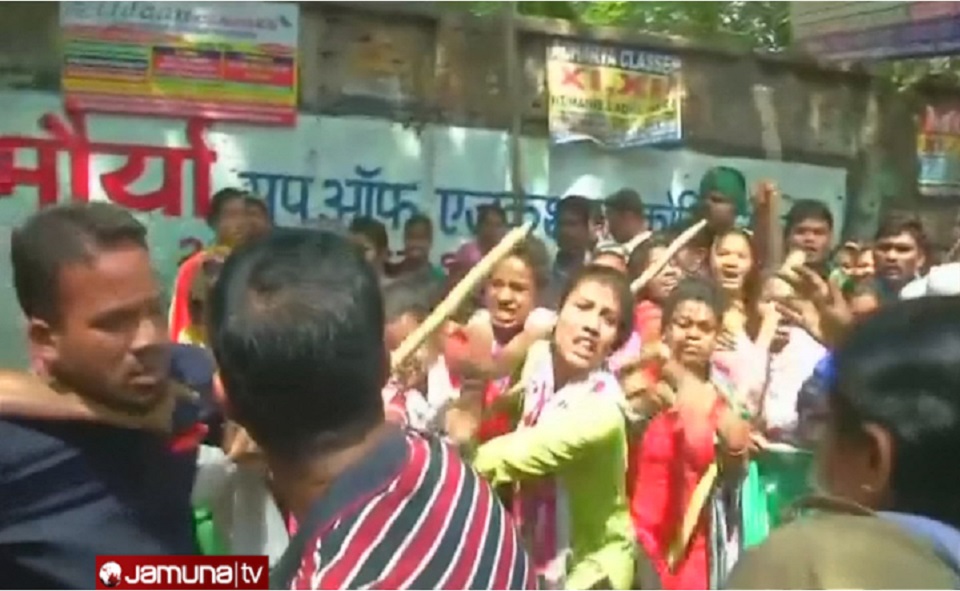 সুরক্ষা আইন শিথিলের প্রতিবাদে উত্তাল ভারত, নিহত ৭