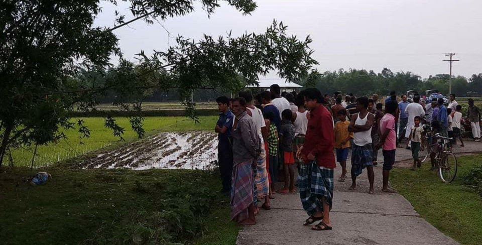 গ্রামে ডাকাত দলের হানা, গোলাগুলিতে ডাকাত সর্দার নিহত