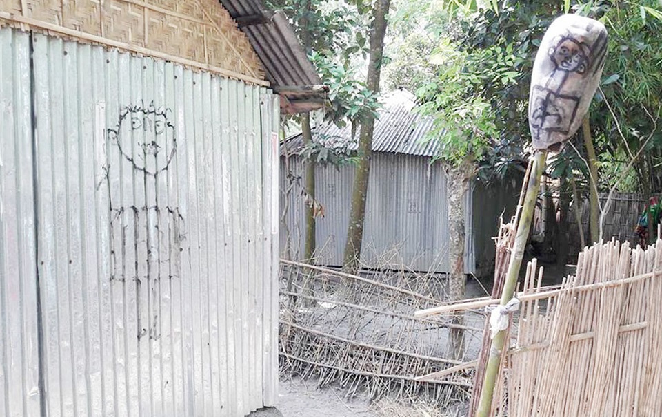 ডায়রিয়ায় একই পরিবারে ৩ জনের মৃত্যু, ভয়ে টিনের চালে ভূততাড়ানি