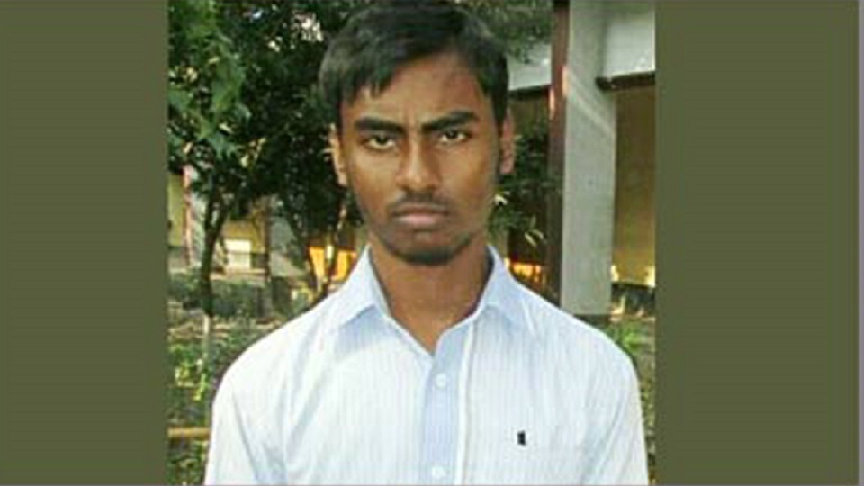 আম পাড়তে গিয়ে ঢাবি ছাত্রের মৃত্যু