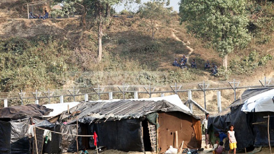রোহিঙ্গাদের বাংলাদেশে যেতে আবারও তমব্রু সীমান্তে মাইকিং