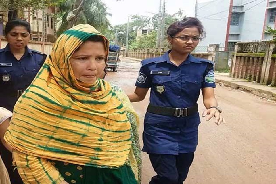 নেত্রকোণায় সেই শিক্ষিকার বিরুদ্ধে মামলা দায়ের