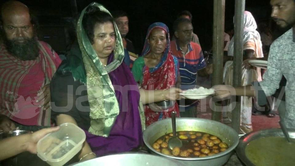 তিন বছর ধরে রোগীদের বিনামূল্যে সাহরি খাওয়ান নুর নাহার