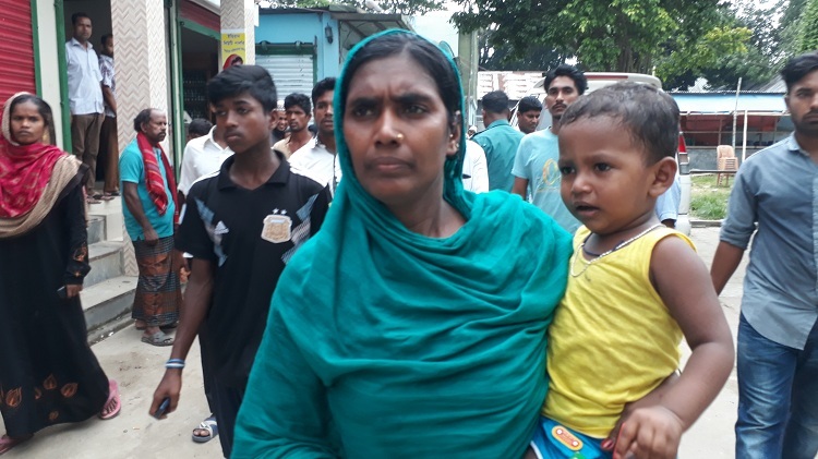 ৩০ হাজার টাকায় শিশুটিকে কিনেছিলেন নিঃসন্তান দম্পতি