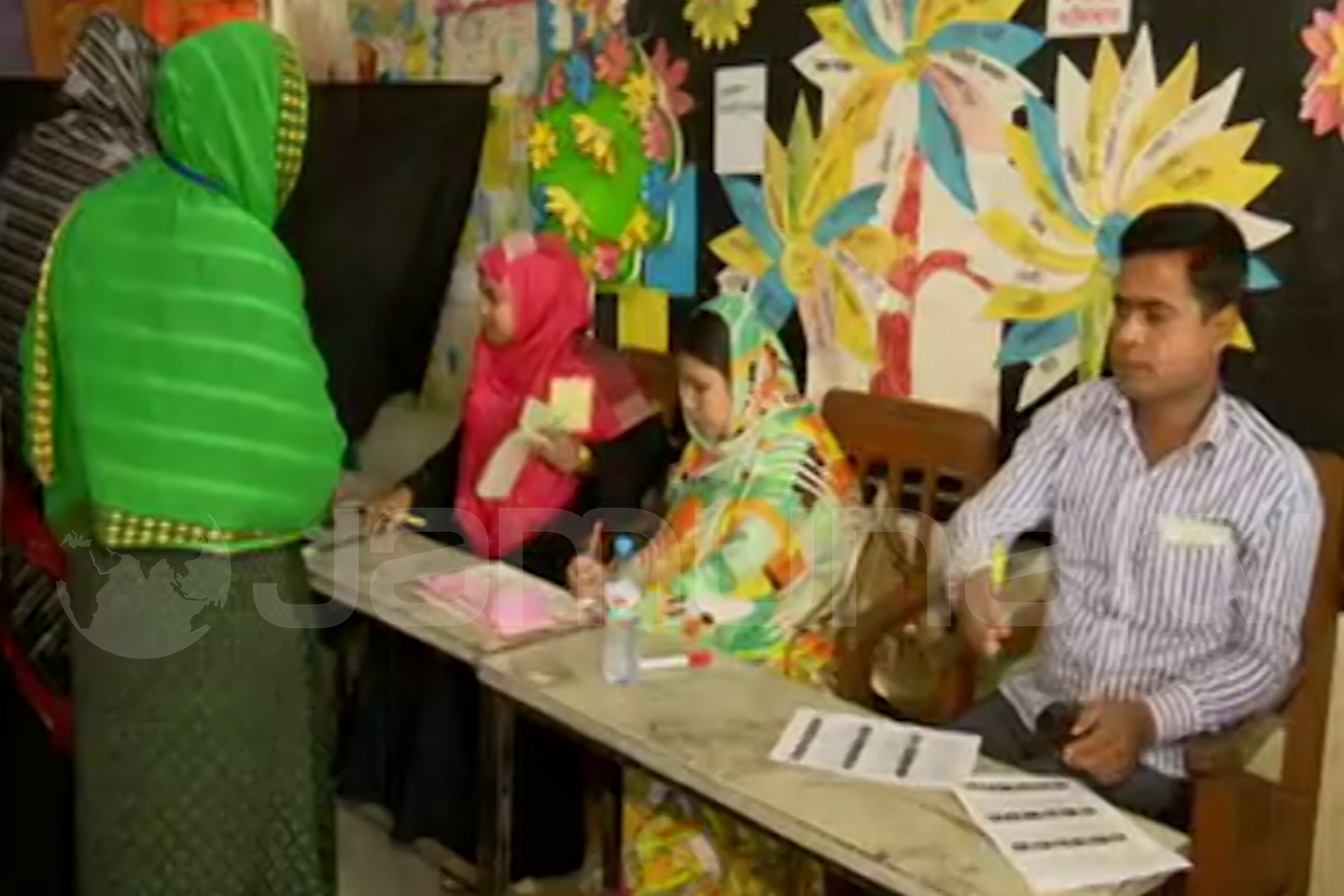 চলছে গাজীপুর সিটি নির্বাচনের ভোটগ্রহণ