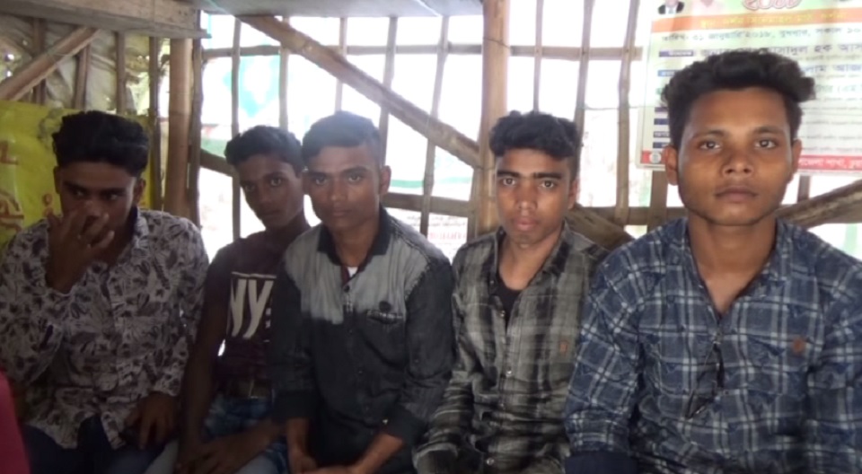 দর্শনা চেকপোস্টে ৫ রোহিঙ্গা আটক
