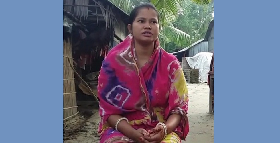 স্ত্রীর স্বীকৃতির দাবিতে প্রেমিকার আমরণ অনশন