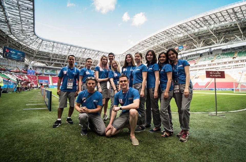 পর্দার পিছনের কারিগর ফিফার ১৭ হাজার ভলান্টিয়ার