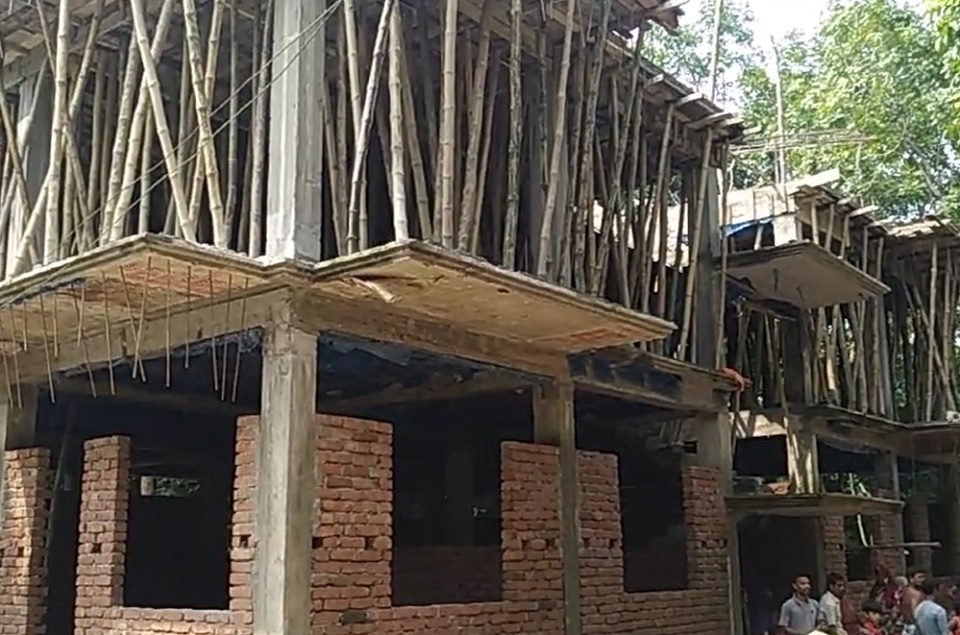 মাদারীপুরে সেপটিক ট্যাংক পরিষ্কার করতে গিয়ে দুই শ্রমিকের মৃত্যু