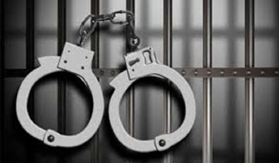 উত্তরায় ১০ ডাকাত আটক