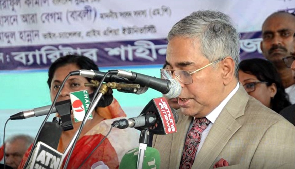 ‘সার্টিফিকেট নির্ভর নয়, আলোকিত মানুষ হওয়ার শিক্ষা গ্রহণ করো’