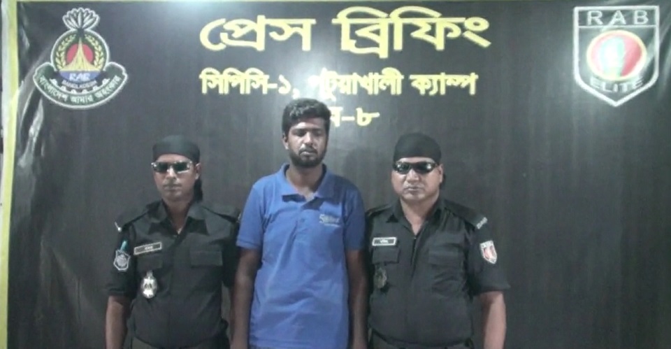 আমতলীর চাঞ্চল্যকর আলী হোসেন হত্যা মামলার প্রধান আসামি গ্রেফতার