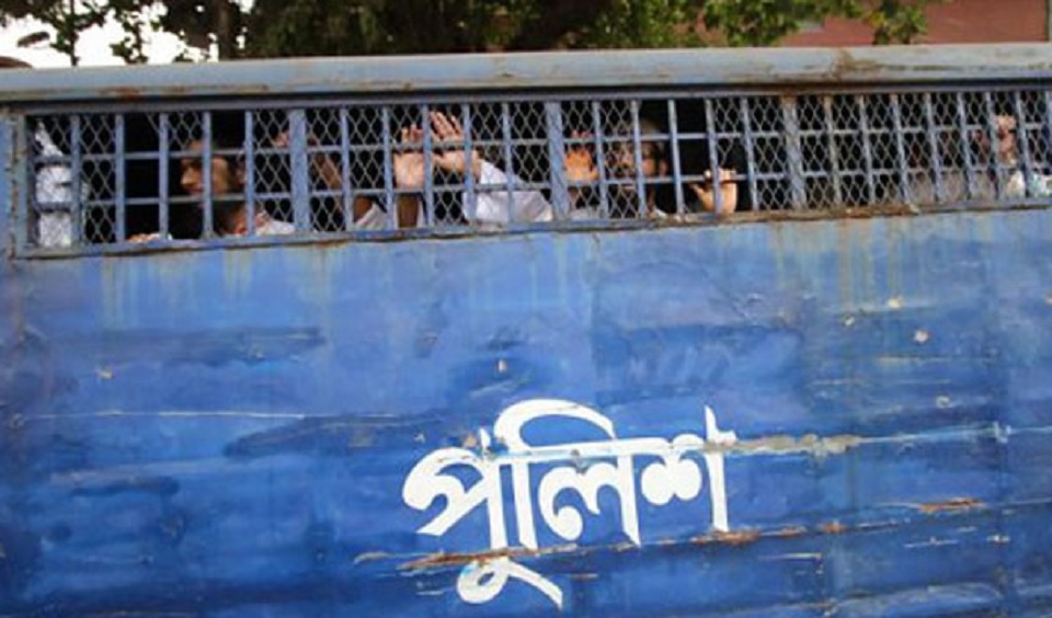 কার কোন সাজা হলো?