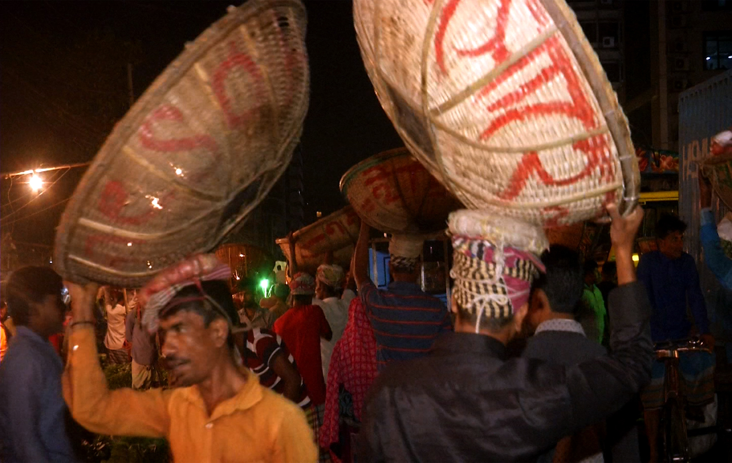পরিবহন ধর্মঘটে রাজধানীতে সবজির সংকট