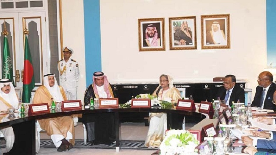 সৌদি উদ্যোক্তাদের বাংলাদেশে বিনিয়োগের আহ্বান প্রধানমন্ত্রীর