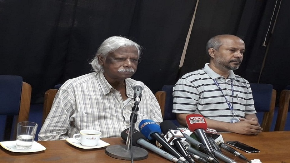 সেনাপ্রধানের কাছে দুঃখ প্রকাশ করলেন ডা. জাফরুল্লাহ