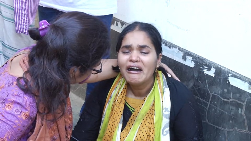 চট্টগ্রামের বাকলিয়ায় গৃহবধূকে গলা কেটে হত্যা