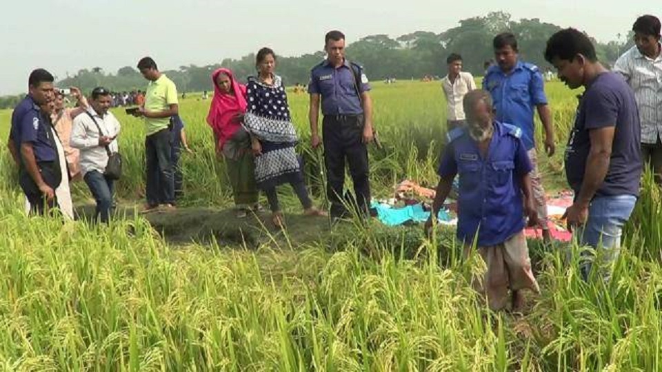 নেত্রকোণায় ধান ক্ষেত থেকে নারীর মরদেহ উদ্ধার