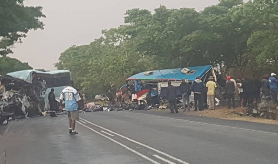 জিম্বাবুয়েতে দুই বাসের মুখোমুখি সংঘর্ষে নিহত ৪৭