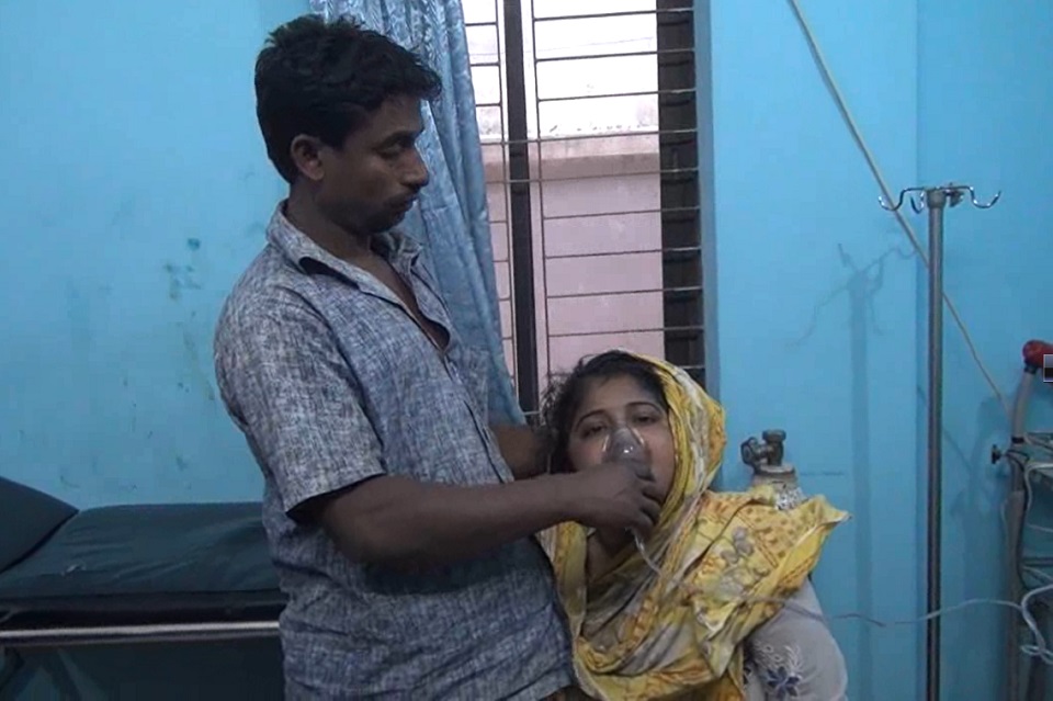 কালিয়াকৈরে বিষাক্ত গ্যাসে শ্রমিকসহ শতাধিক অসুস্থ