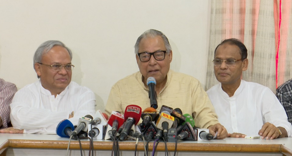 সরকার আবারও জোর করে ক্ষমতায় আসার চেষ্টা করছে: নজরুল ইসলাম খান