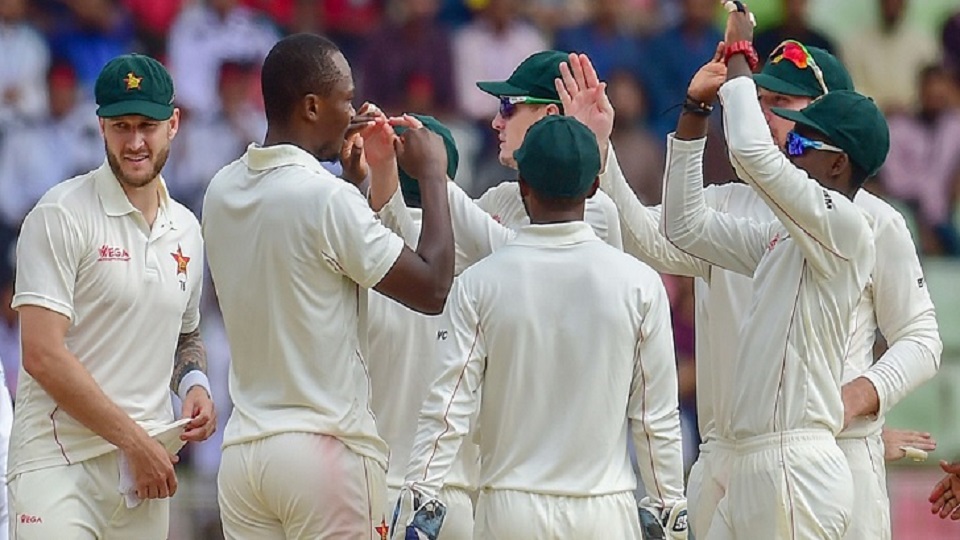 ১৪৩ রানে অল আউট বাংলাদেশ