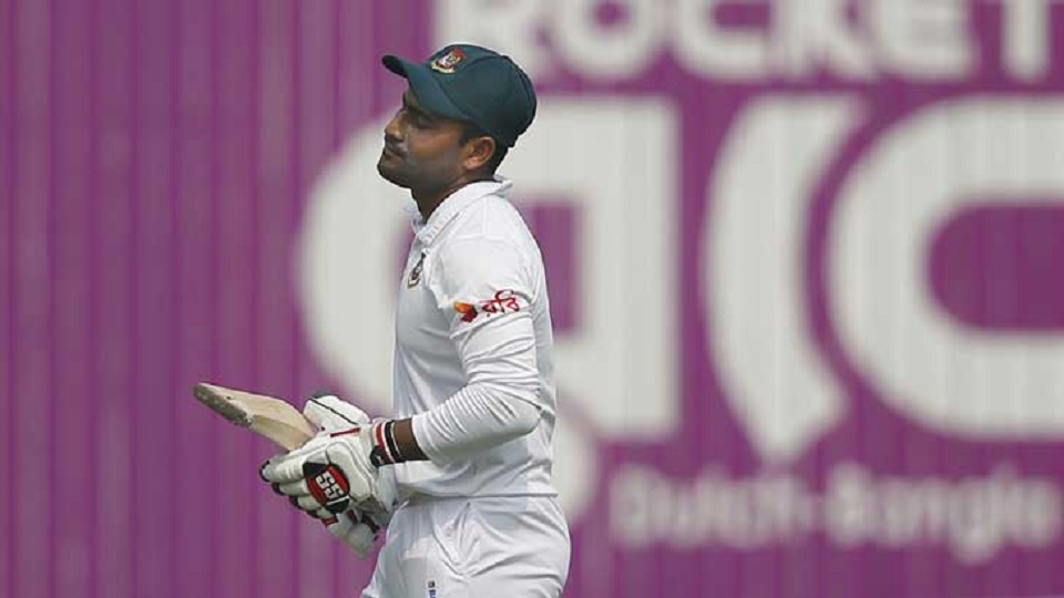 ৪ উইকেট হারিয়ে চাপে বাংলাদেশ