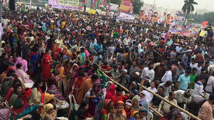ঐক্যফ্রন্টের সমাবেশে যাওয়ার পথে আটক, নাশকতার মামলা দিয়ে কারাগারে প্রেরণ