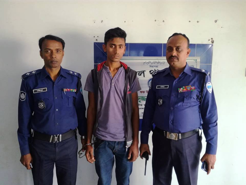 ধর্ষণে ব্যর্থ হয়ে শিশুর রগ কাটল বখাটে