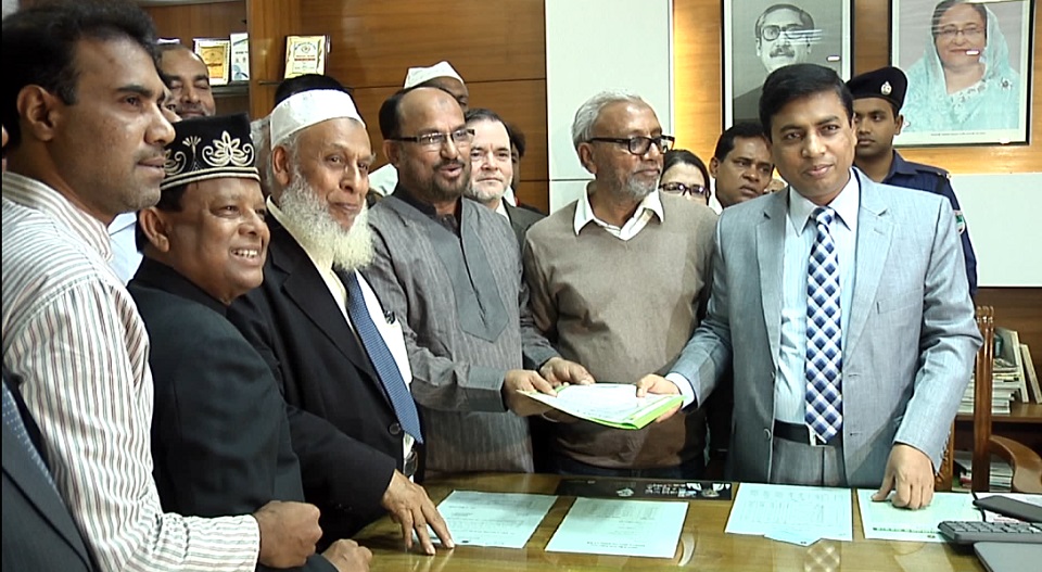 ৭ দফা দাবিতে খুলনা জেলা রিটার্নিং কর্মকর্তার কাছে ঐক্যফ্রন্টের স্মারকলিপি