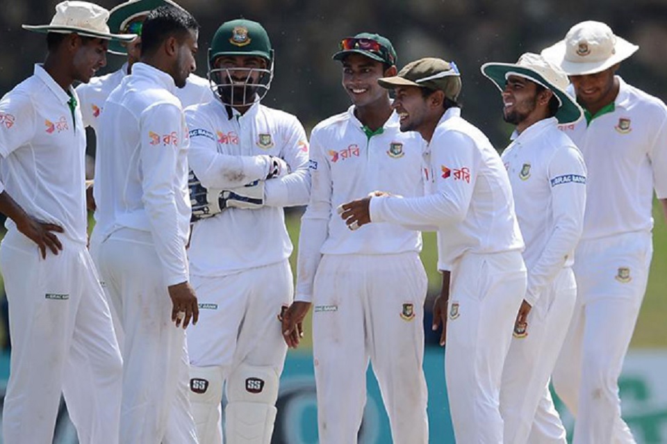 ফলোঅনের শঙ্কায় ওয়েস্ট ইন্ডিজ