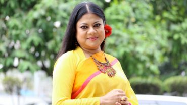 কণ্ঠশিল্পী কনকচাঁপার ফেসবুক আইডি হ্যাকড, অর্থ দাবি