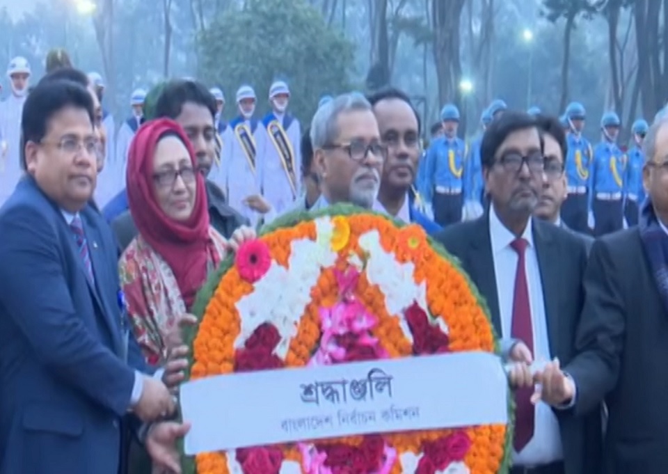 বিচ্ছিন্ন ঘটনা ঘটলেও নির্বাচনের পরিবেশ আছে- সিইসি