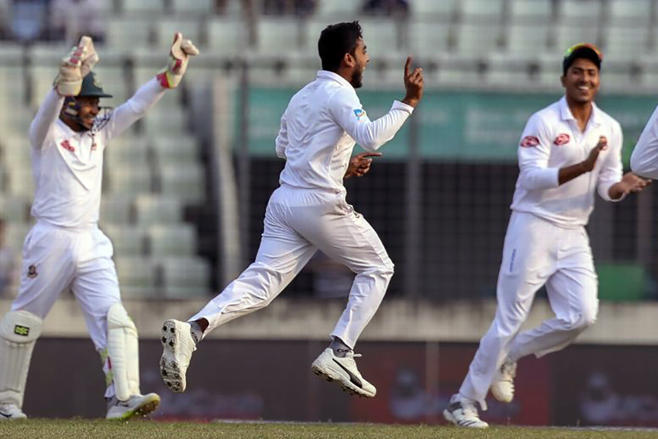 টেস্ট ইতিহাসে সবচেয়ে বড় জয় পেলো বাংলাদেশ