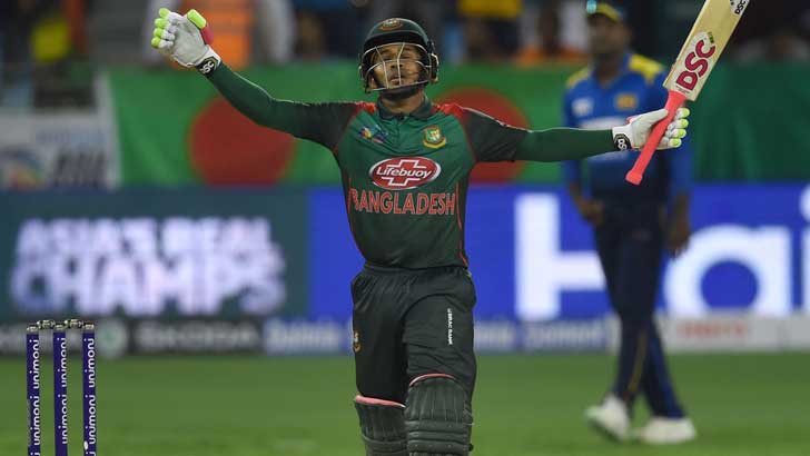 ১৫ ওভার হাতে রেখেই ৫ উইকেটের সহজ জয়