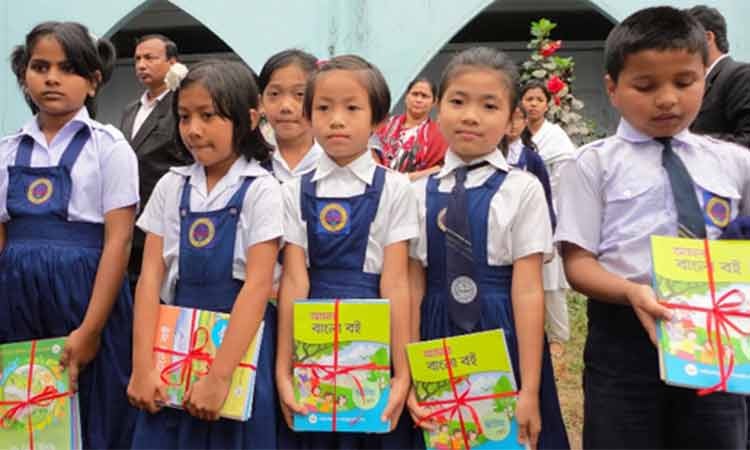 ১ম শ্রেণিতে প্রতি আসনের বিপরীতে লড়ছে ১২ শিশু