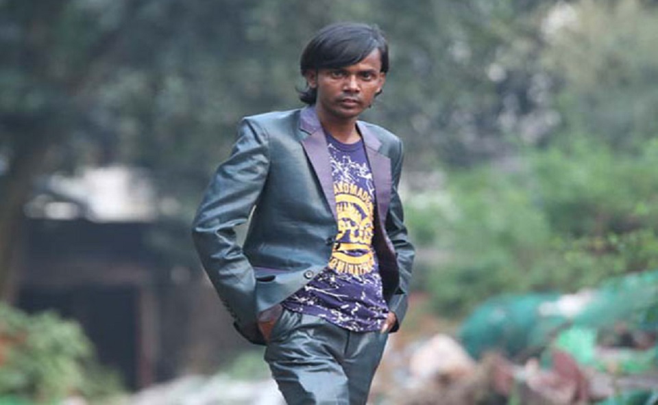 টাকা না দিয়ে উল্টো মারধরের অভিযোগে হিরো আলমের বিরুদ্ধে মামলা