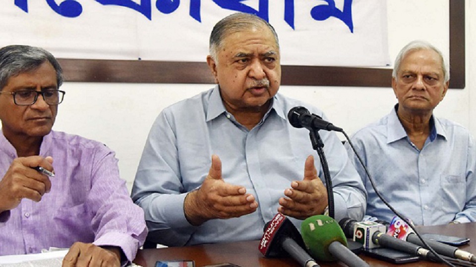 বিকালে জরুরি সংবাদ সম্মেলন ডেকেছেন ড. কামাল