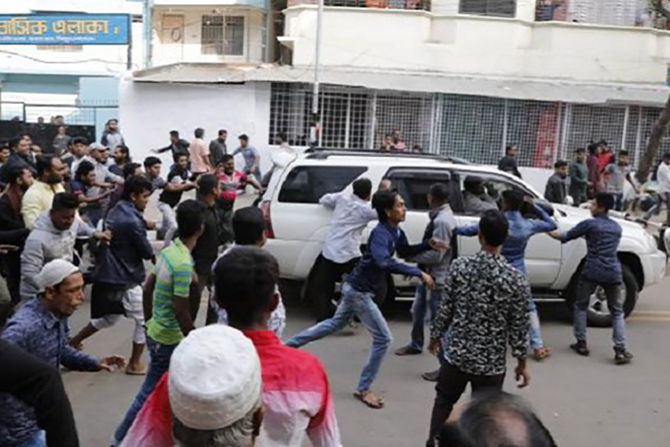 ড. কামালের ওপর হামলা: ৩ দিনের মধ্যে তদন্ত প্রতিবেদনের নির্দেশ সিইসির