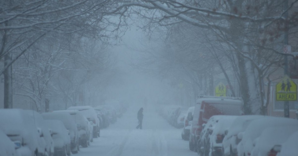 তুষারঝড়ে বিপর্যস্থ যুক্তরাষ্ট্র