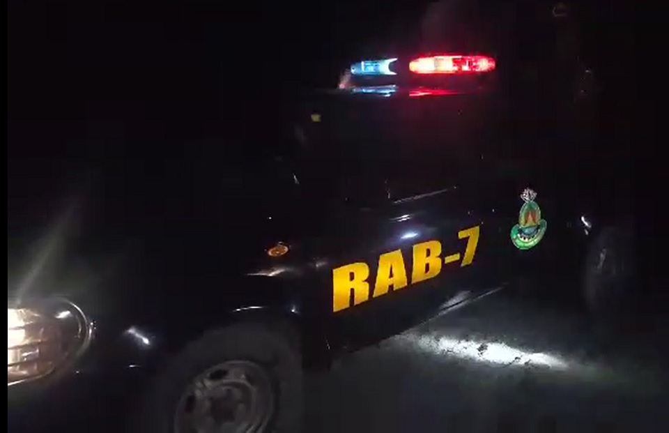 টেকনাফে ‘বন্দুকযুদ্ধে’ নিহত ২