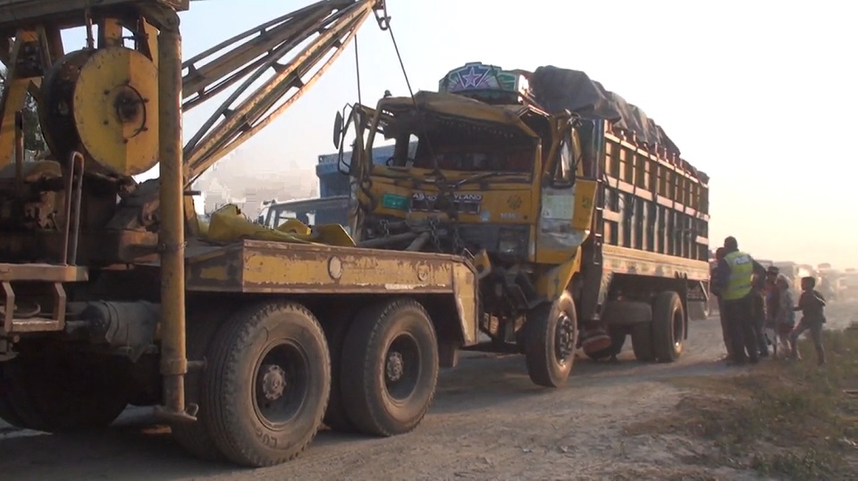 তিন জেলায় সড়ক দুর্ঘটনায় নিহত ৫