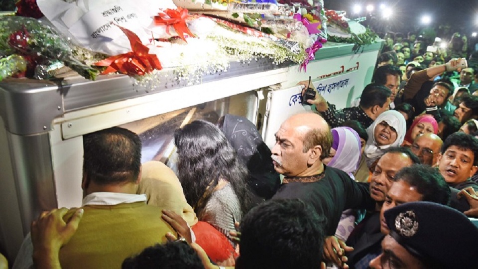 সিএমএইচের হিমঘরে সৈয়দ আশরাফের লাশ