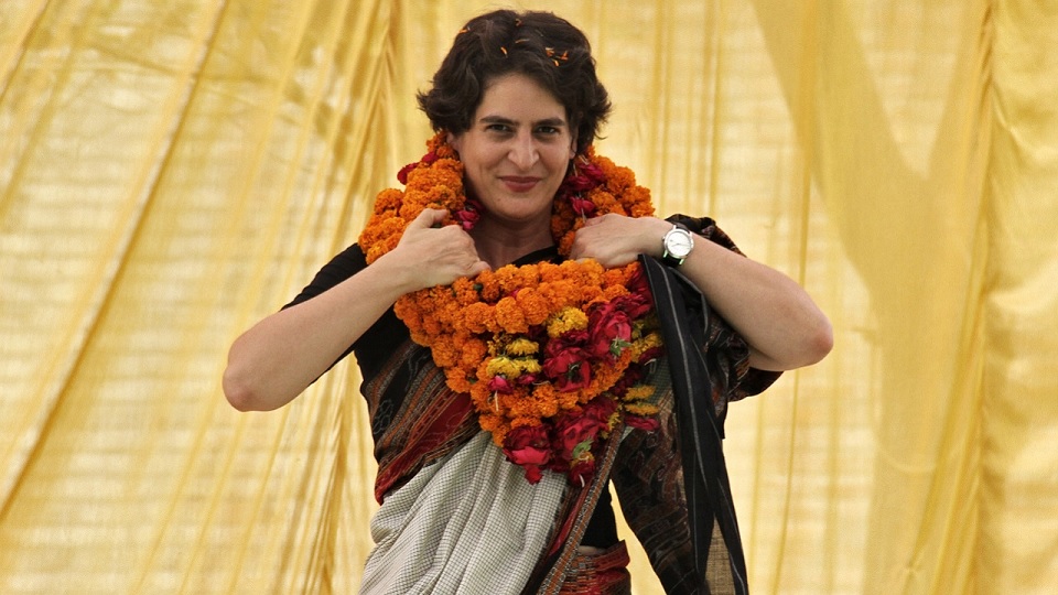 কংগ্রেসের রাজনীতিতে সক্রিয় হলেন প্রিয়াংকা