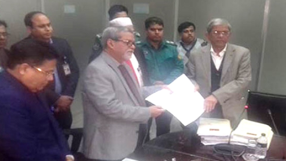 নতুন নির্বাচনের দাবিতে ইসিতে স্মারকলিপি ঐক্যফ্রন্টের