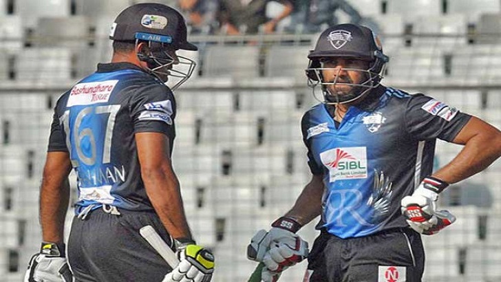 সাকুল্যে ৯৮ রান রংপুর রাইডার্সের