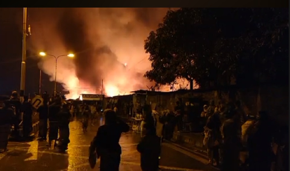 ভাষানটেকে পোড়া বস্তির ডোবায় দুই শিশুর লাশ উদ্ধার