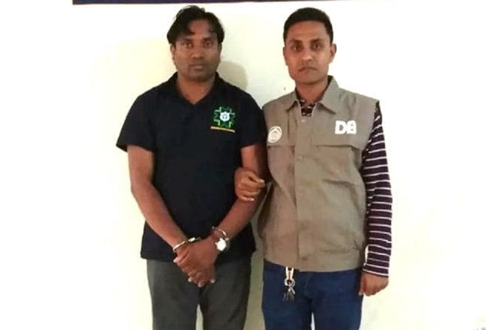 ফেসবুকে প্রধানমন্ত্রীর বিকৃত ছবি দেয়ায় ব্যক্তি গ্রেফতার