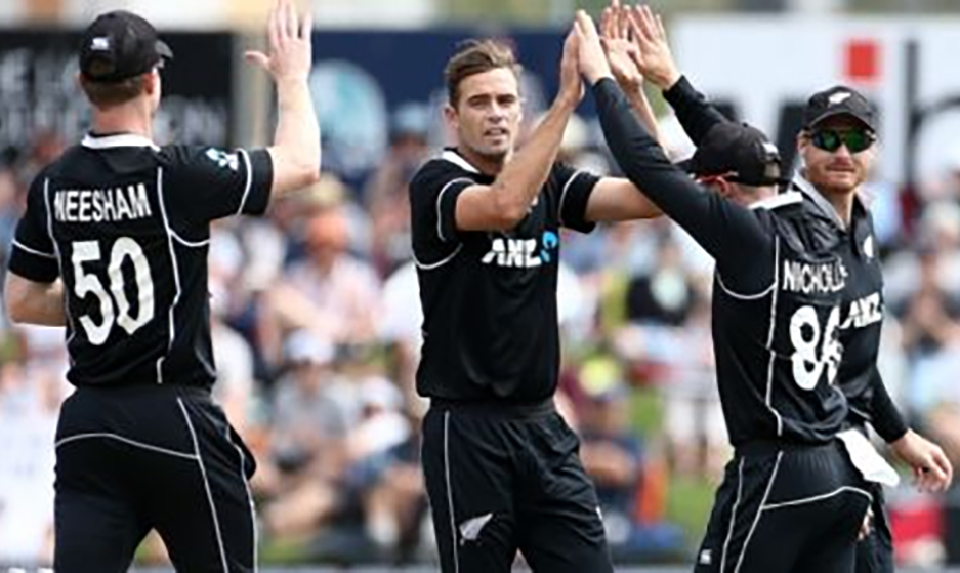 আবারও ব্যর্থ টপ অর্ডার, হোয়াইট ওয়াশের মুখে বাংলাদেশ