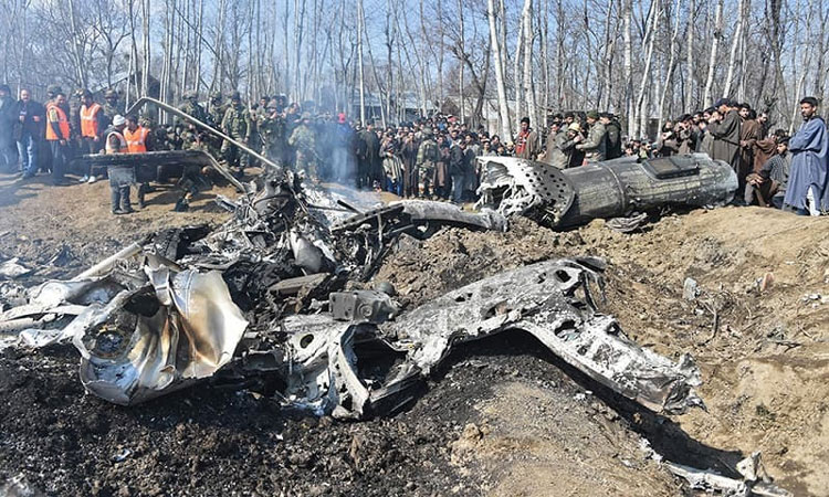কাশ্মিরে সামরিক হেলিকপ্টার বিধ্বস্ত: ভারতীয় বিমানবাহিনীর ৬ কর্মকর্তা নিহত